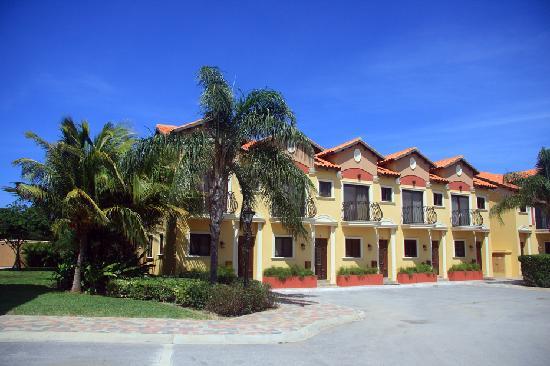 Gold Coast Aruba Luxury Condo
