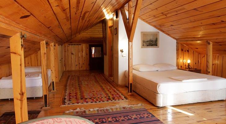 Atelya Art Hotel