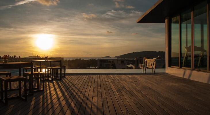 Sky Hotel