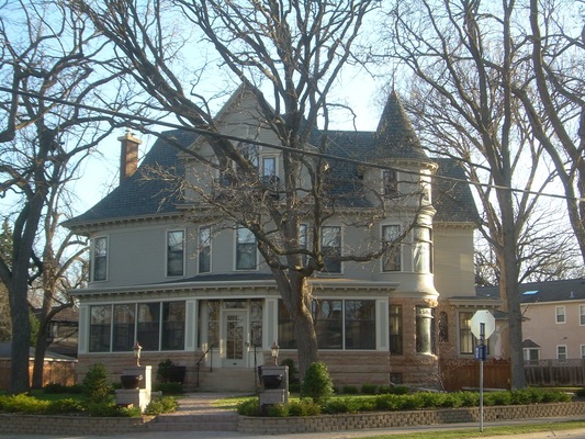 The Mary Tyler Moore House