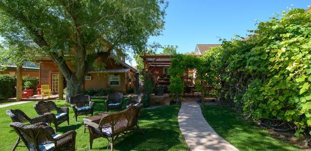 Moab Nightly Rentals (Cali Cochitta)