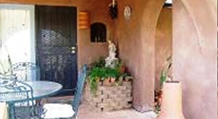 Casa Tierra Adobe Bed & Breakfast