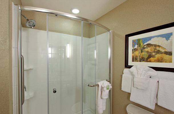 Holiday Inn Express & Suites Colorado Springs-First & Main, an IHG hotel