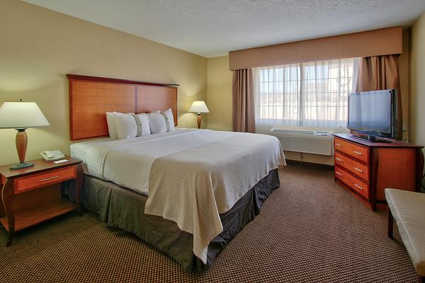 Holiday Inn & Suites Albuquerque Airport, an IHG Hotel