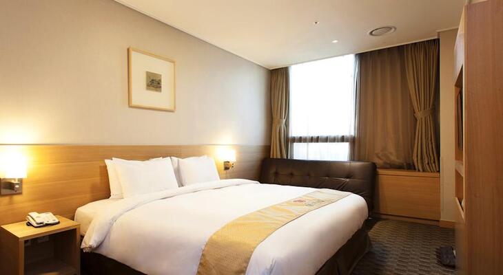 Hotel Skypark Central Myeongdong
