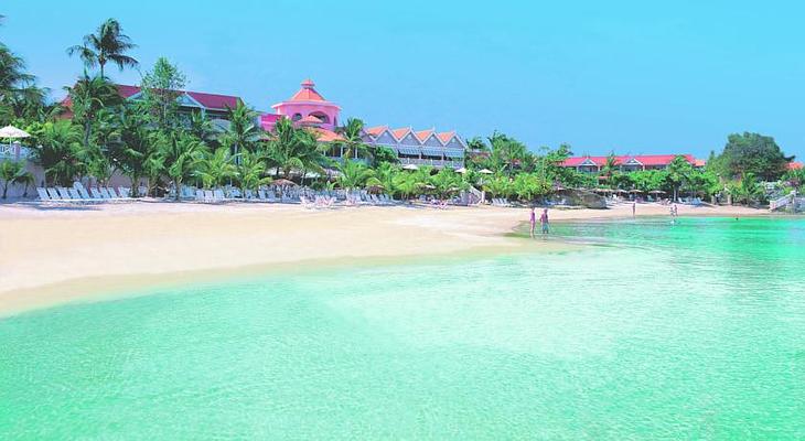 Coco Reef Resort & Spa