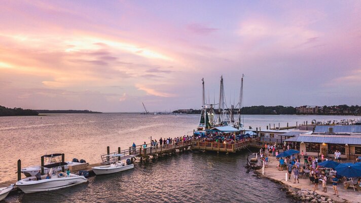 Hudson's Seafood House on the Docks