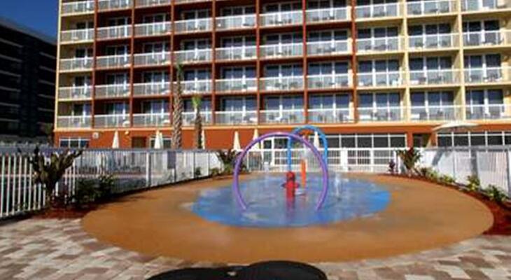 Hampton Inn Daytona Beach / Beachfront