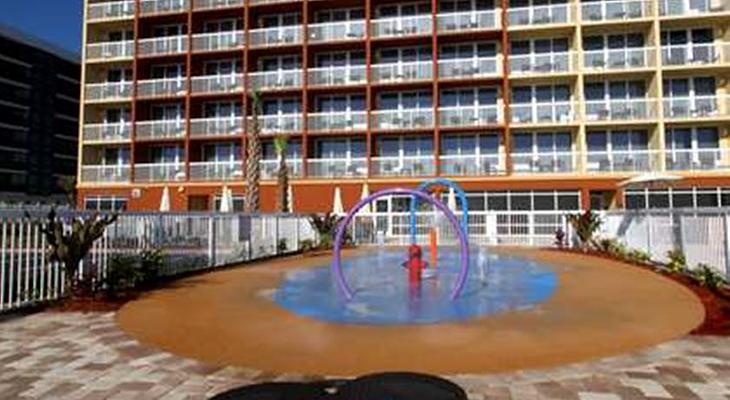 Hampton Inn Daytona Beach / Beachfront