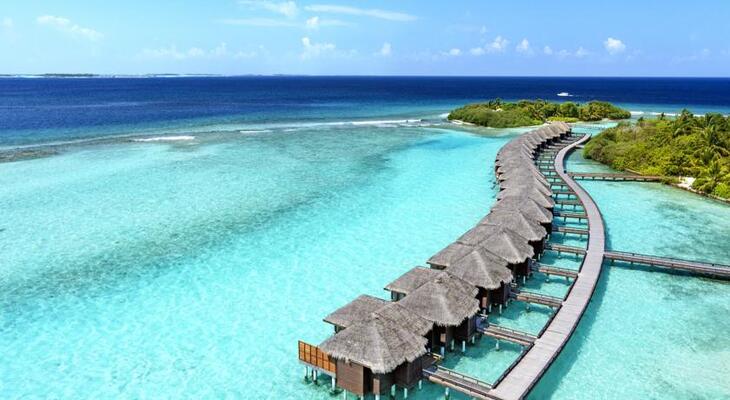 Sheraton Maldives Full Moon Resort & Spa
