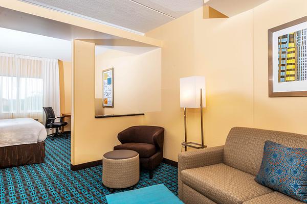 Fairfield Inn & Suites Nashville at Opryland