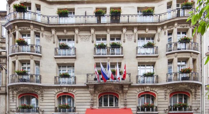 Maison Astor Paris, Curio Collection by Hilton