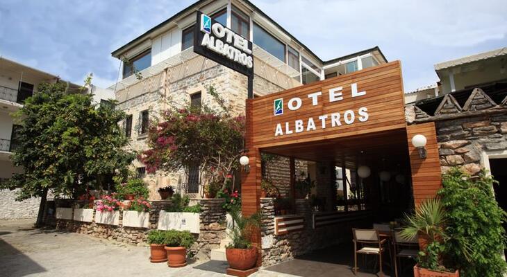Albatros Otel