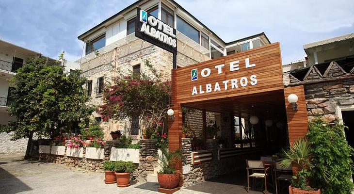 Albatros Otel