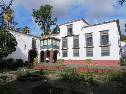 Manor Estate of the Crosses Museum (Quinta das Cruzes)