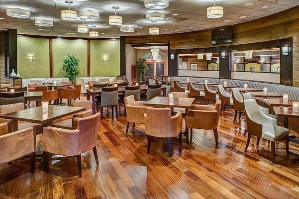 DoubleTree by Hilton Hotel Seattle Airport