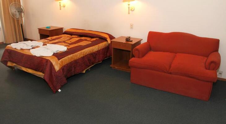Etoile Hotel