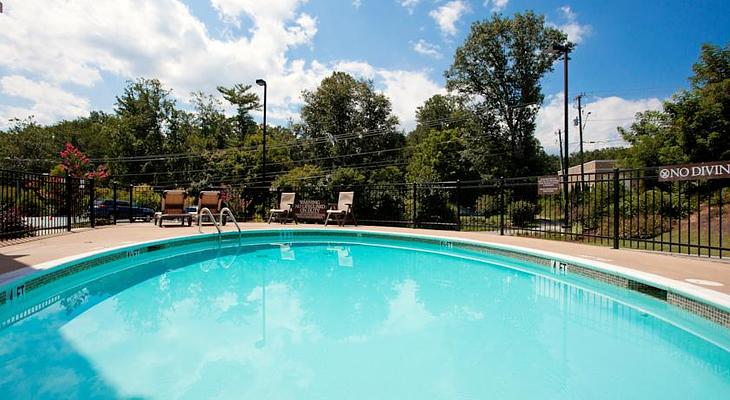 Country Inn & Suites by Radisson, Asheville West, NC