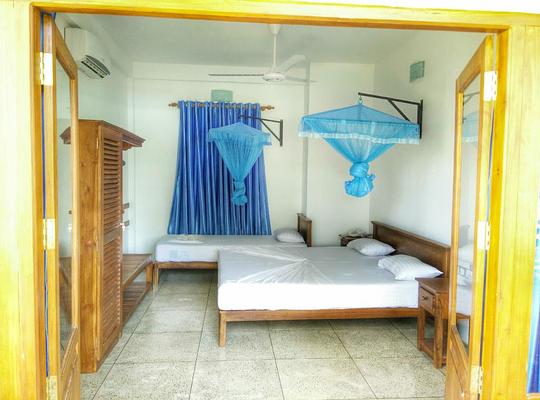 Blue Turtle Hotel