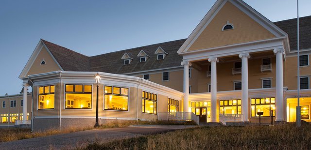 Lake Yellowstone Hotel and Cottages