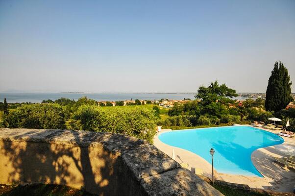 Castello Belvedere Apartments
