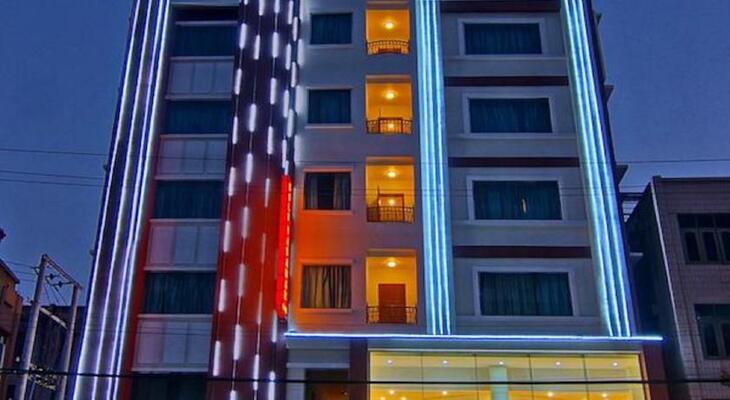 Gold Yadanar Hotel