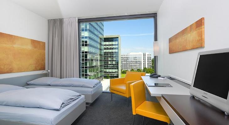 DoubleTree by Hilton Frankfurt Niederrad