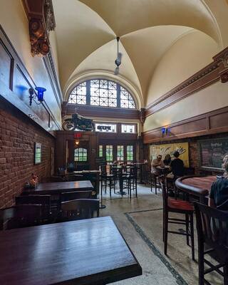 Grand Trunk Pub