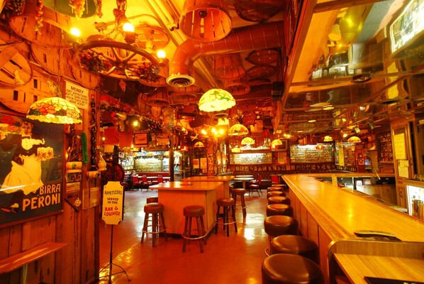 Battista's Hole in the Wall