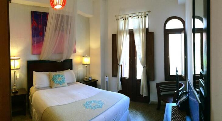 CasaBlanca Hotel
