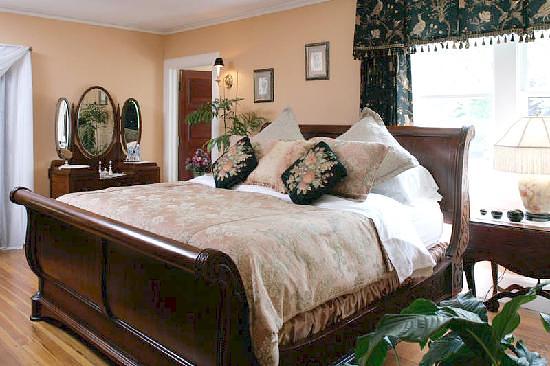 Black Walnut Bed & Breakfast Inn