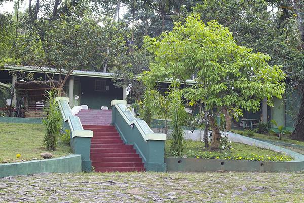 Blue Magpie Lodge