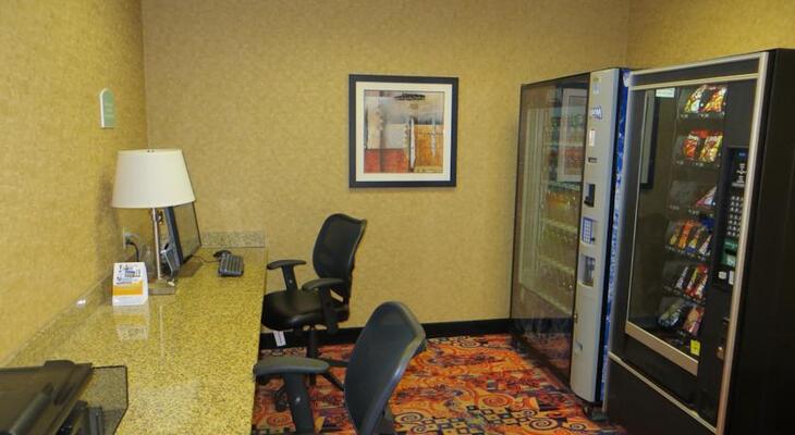 Comfort Inn & Suites Presidential