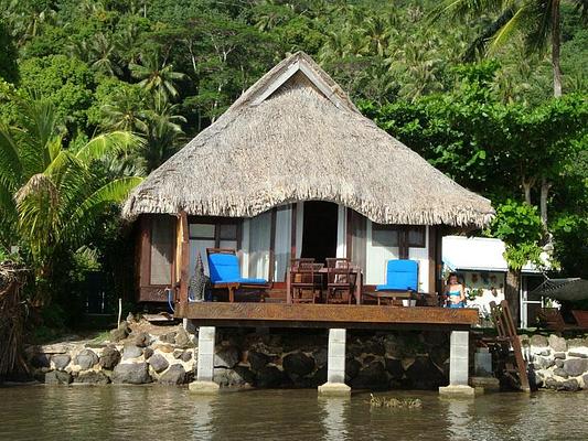 Bora Bungalove