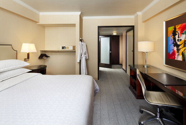 Sheraton Universal Hotel