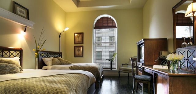 Hotel Place d'Armes Old Montreal