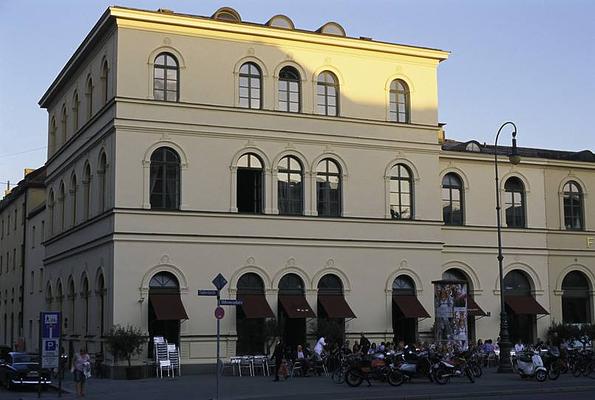 Schumann's Bar