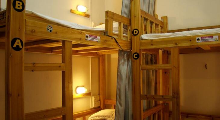 11 Youth Hostel