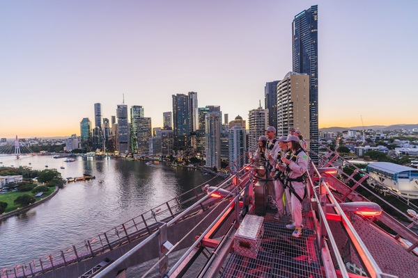 Story Bridge Adventure Climb