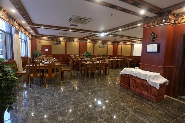Banak Shol Hotel