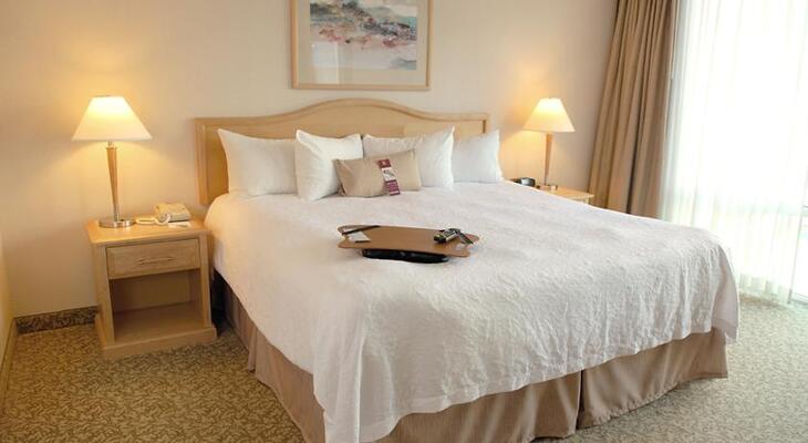Hampton Inn & Suites by Hilton Vancouver-Downtown