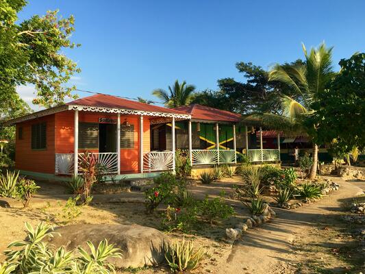 Little Bay Cabins