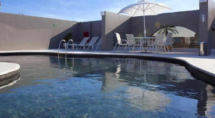 St Paul Plaza Hotel