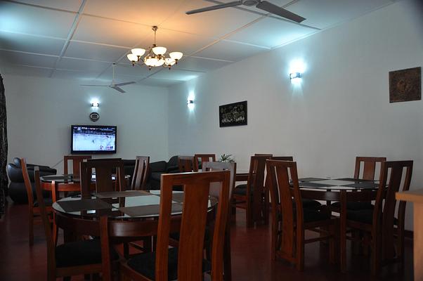 Anna Shanthi Villa
