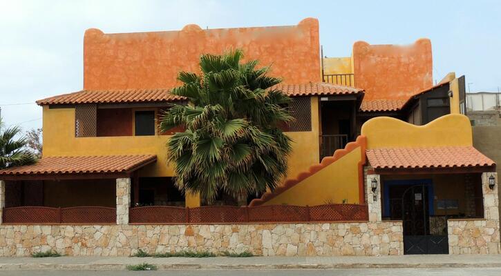 Sakaroule Bed & Breakfast