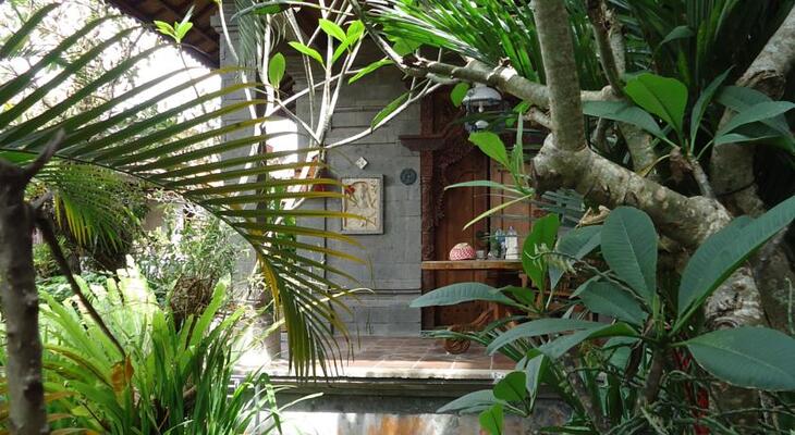 Bali Moon