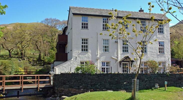 Bridge Hotel