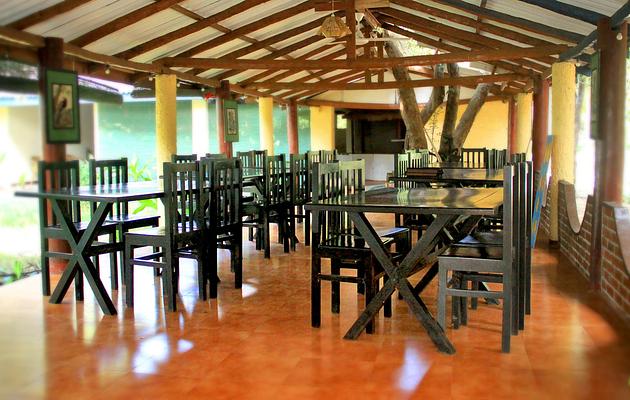 Nilaveli Crystal Blue Hotel