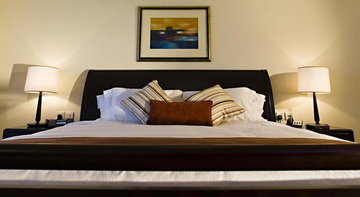 Dubai Marriott Harbour Hotel & Suites