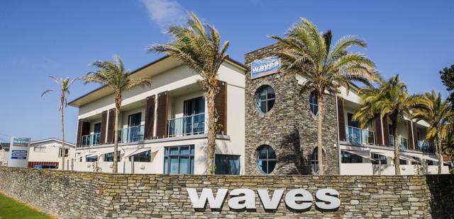 Waves Motel
